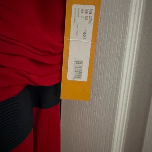 Beautiful Tory Burch dress. Never worn - Picture 5 of 5